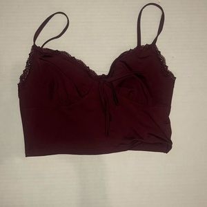 Burgundy crop top, comfy, stretchy